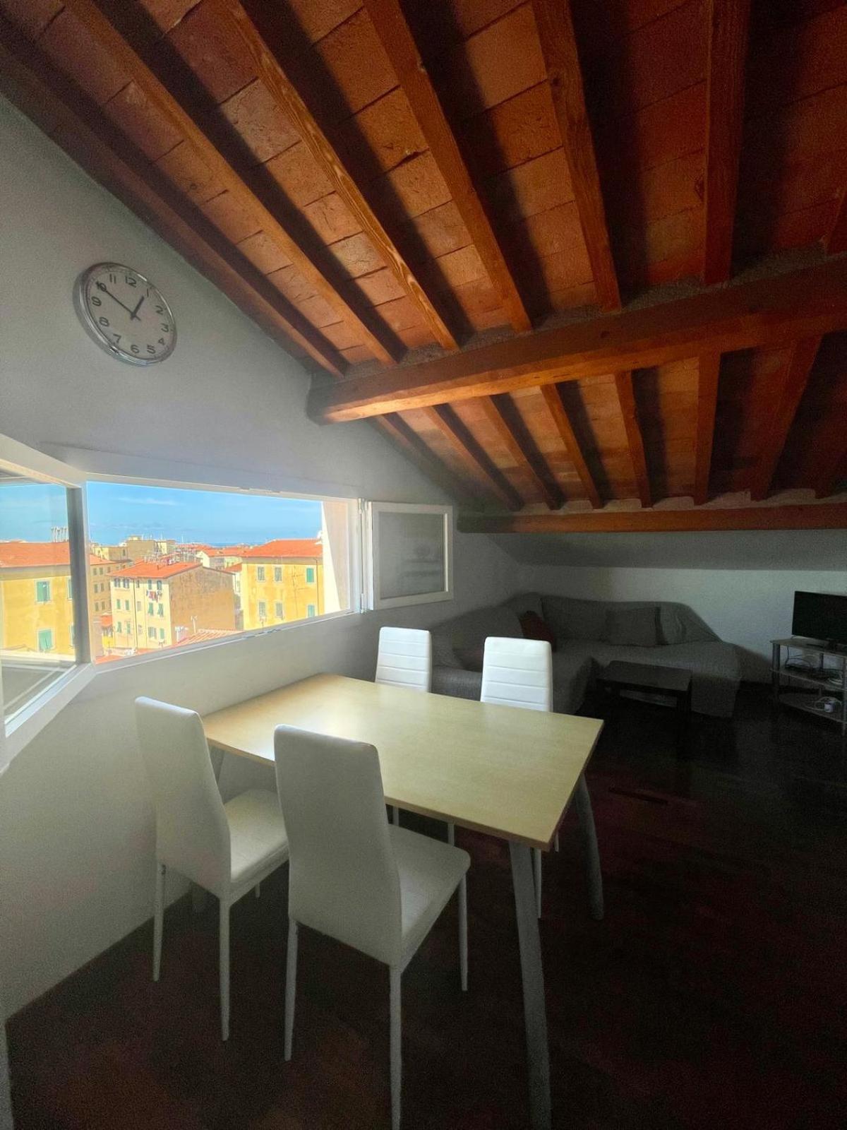 La Finestra Sul Porto Apartment Livorno Luaran gambar